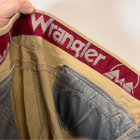 Wrangler Outdoor Confort Waist Shorts, flat front size men’s 40 - Picture 12 of 14